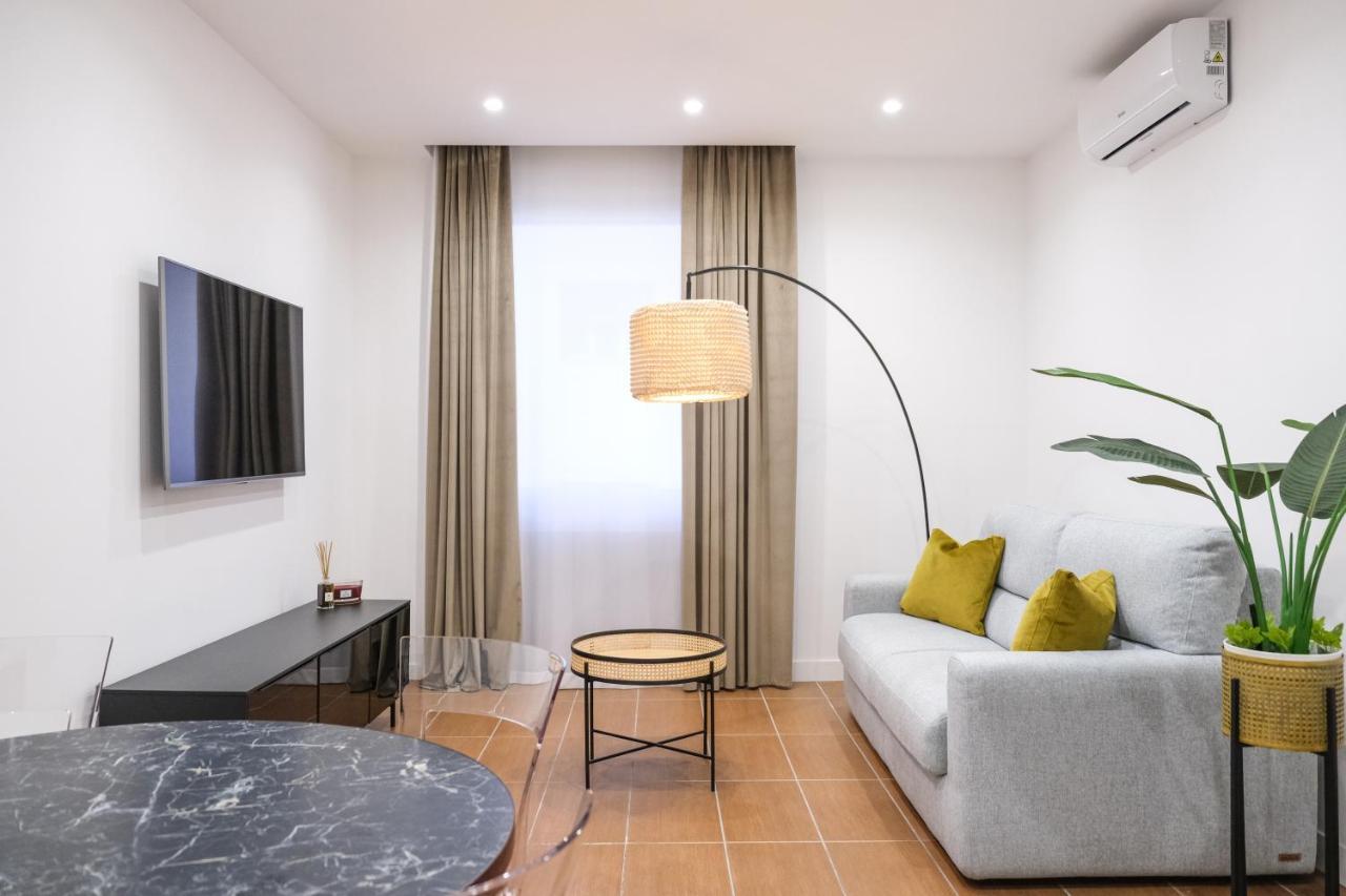 Aroma Apartment, Maschio Angioino-Porto Di Napoli ภายนอก รูปภาพ