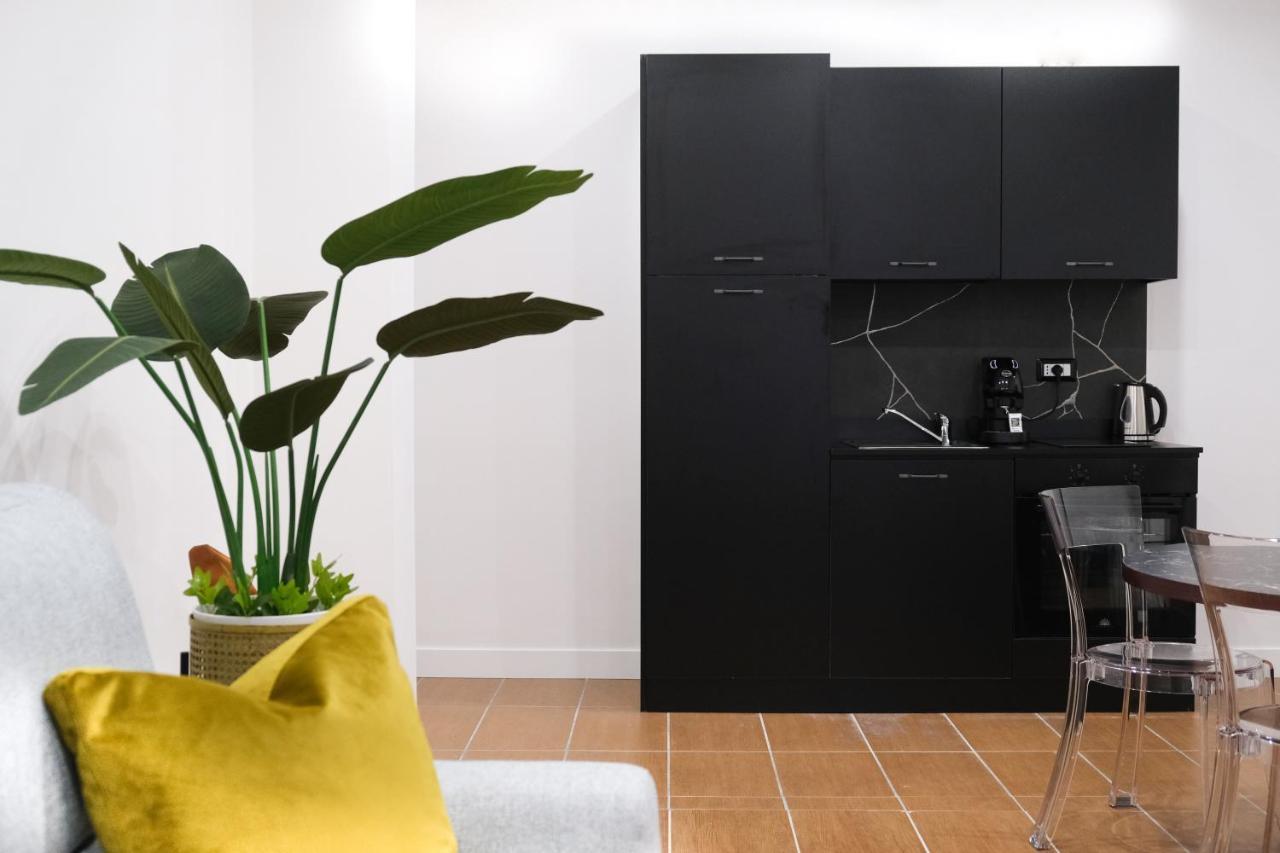 Aroma Apartment, Maschio Angioino-Porto Di Napoli ภายนอก รูปภาพ