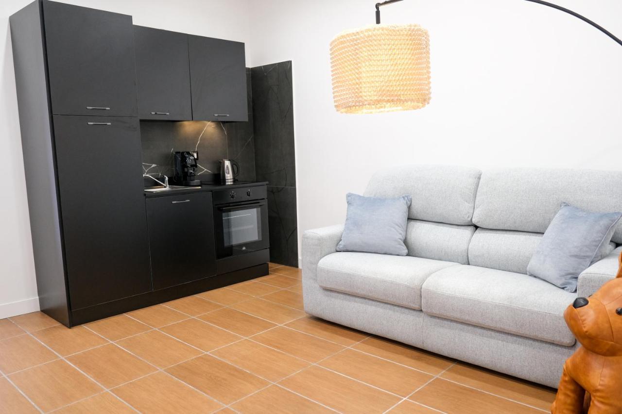 Aroma Apartment, Maschio Angioino-Porto Di Napoli ภายนอก รูปภาพ